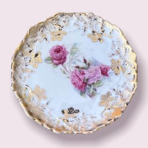 SOLD👤Vintage Limoges Pink Rose Floral Gold Trimming Petal Salad or Desert Plate